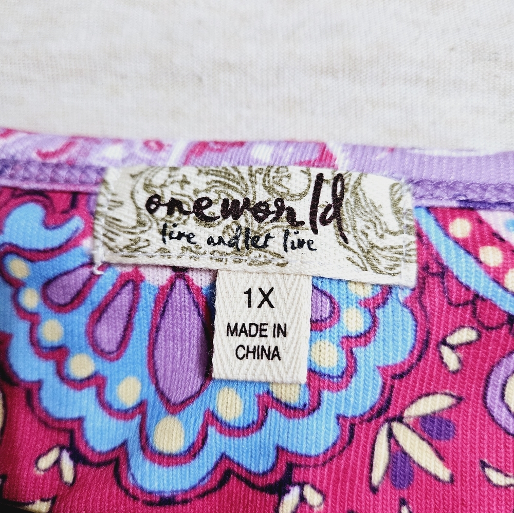 One world size 1x top - Picture 4 of 5